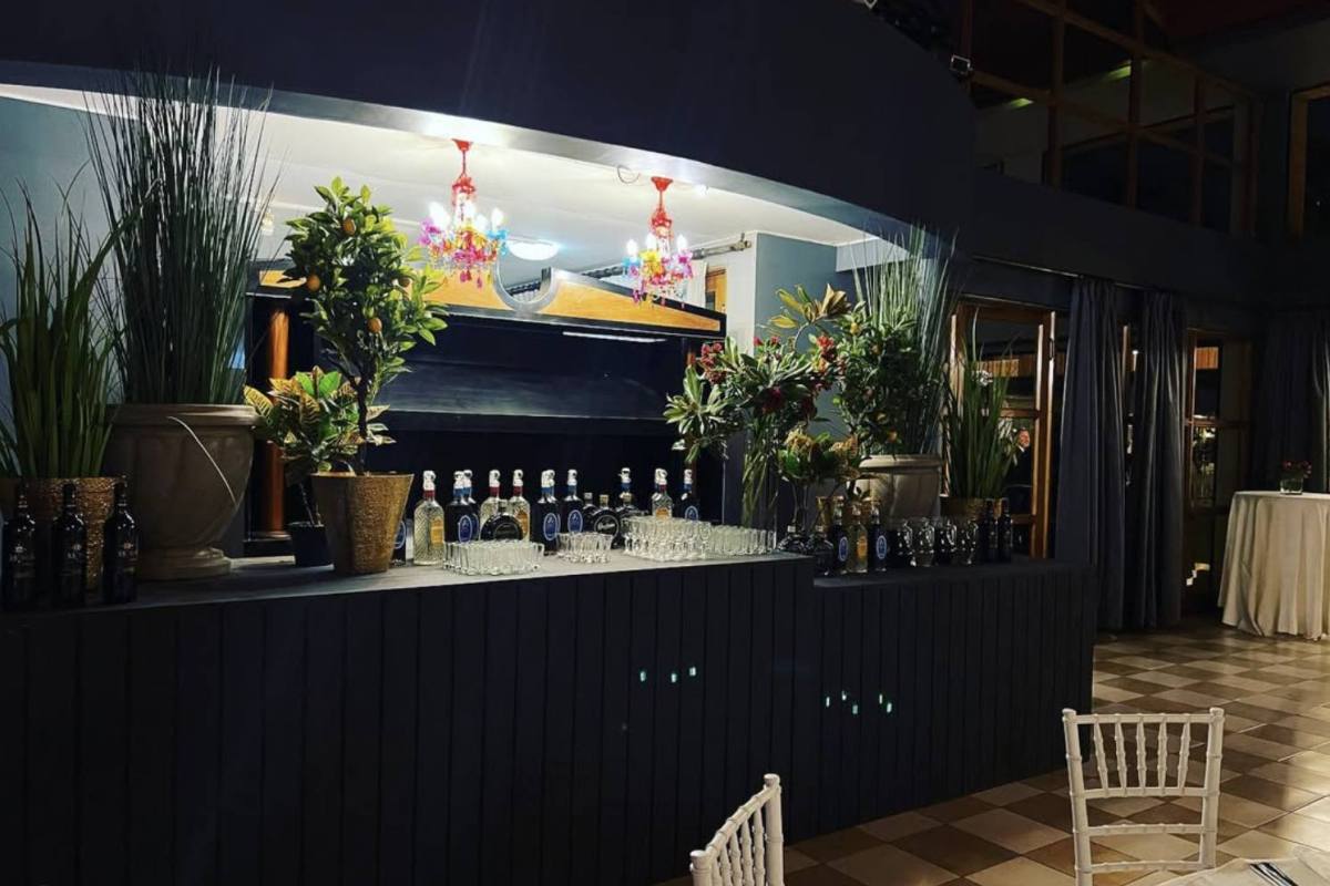 Salón Zagreb - Croata - foto 4