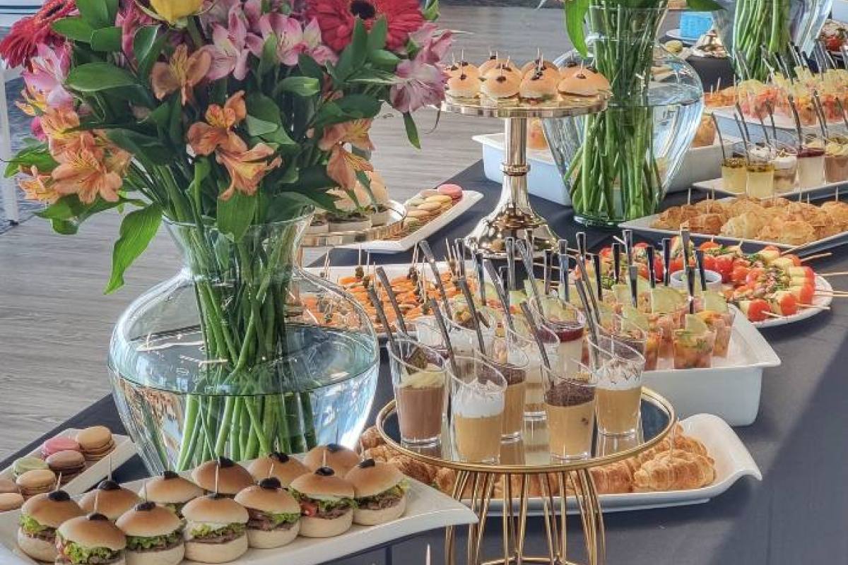 Loreto Rojas Producciones - Buffet - foto 4